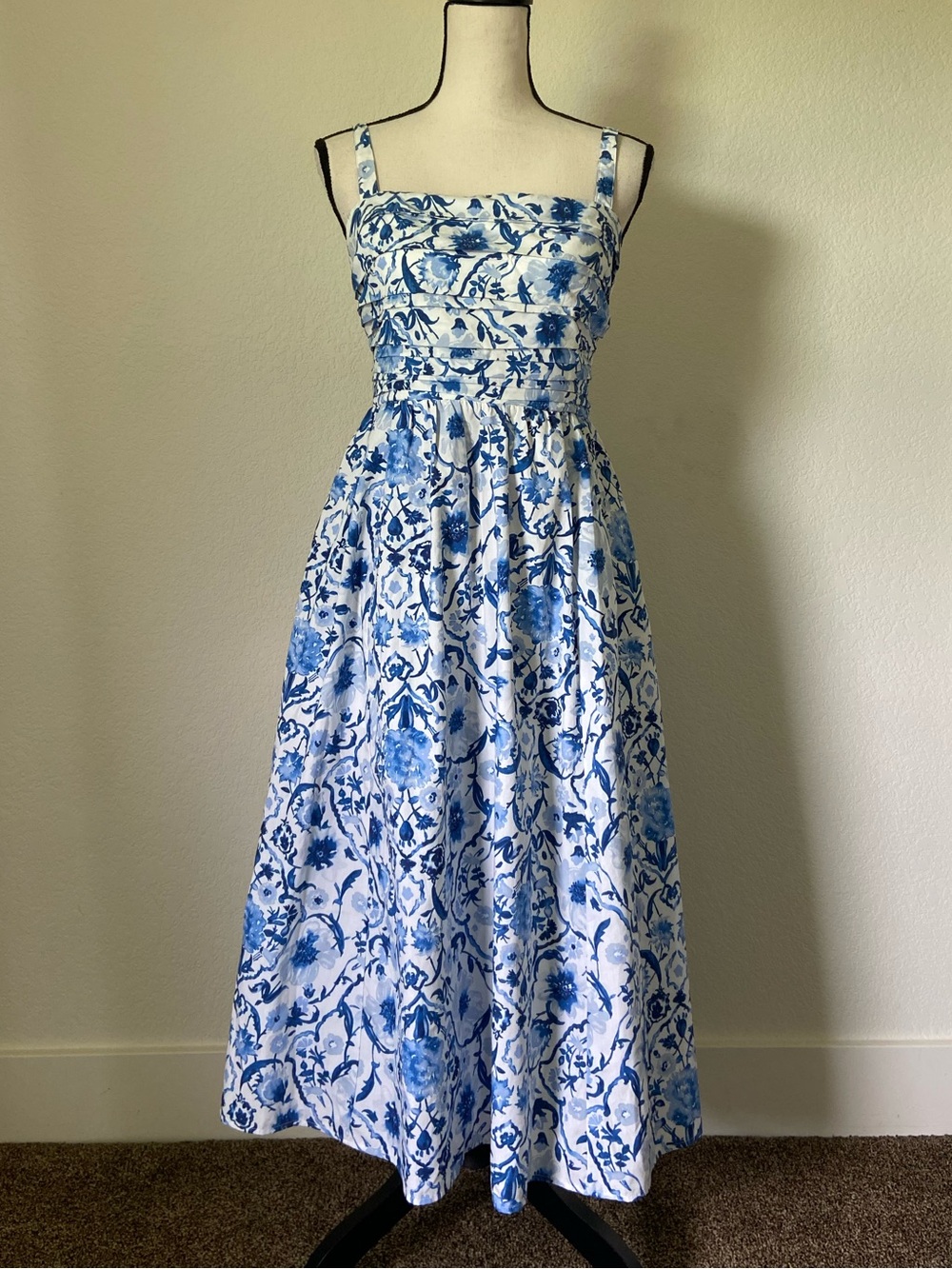 Abercrombie and Fitch Emerson Blue Floral Dress Size Medium